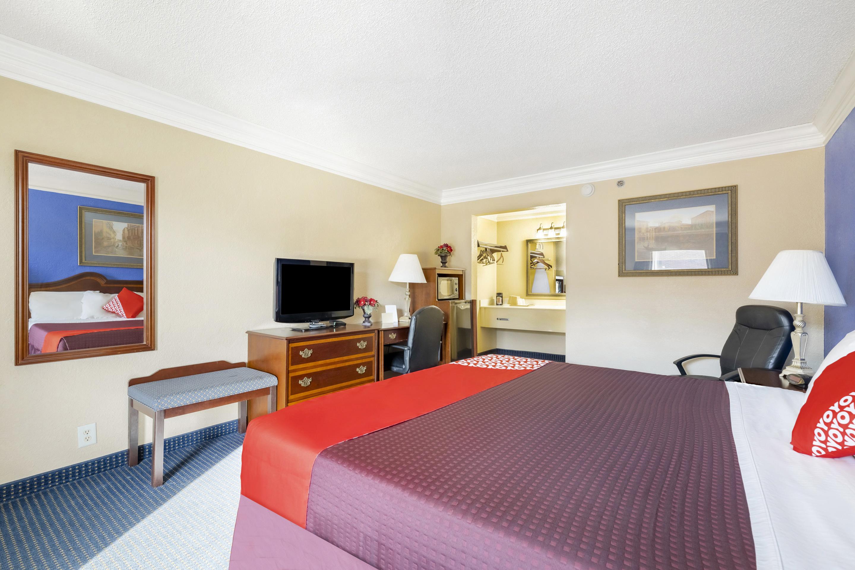 Oyo Hotel Rome Ga Historic District Bagian luar foto