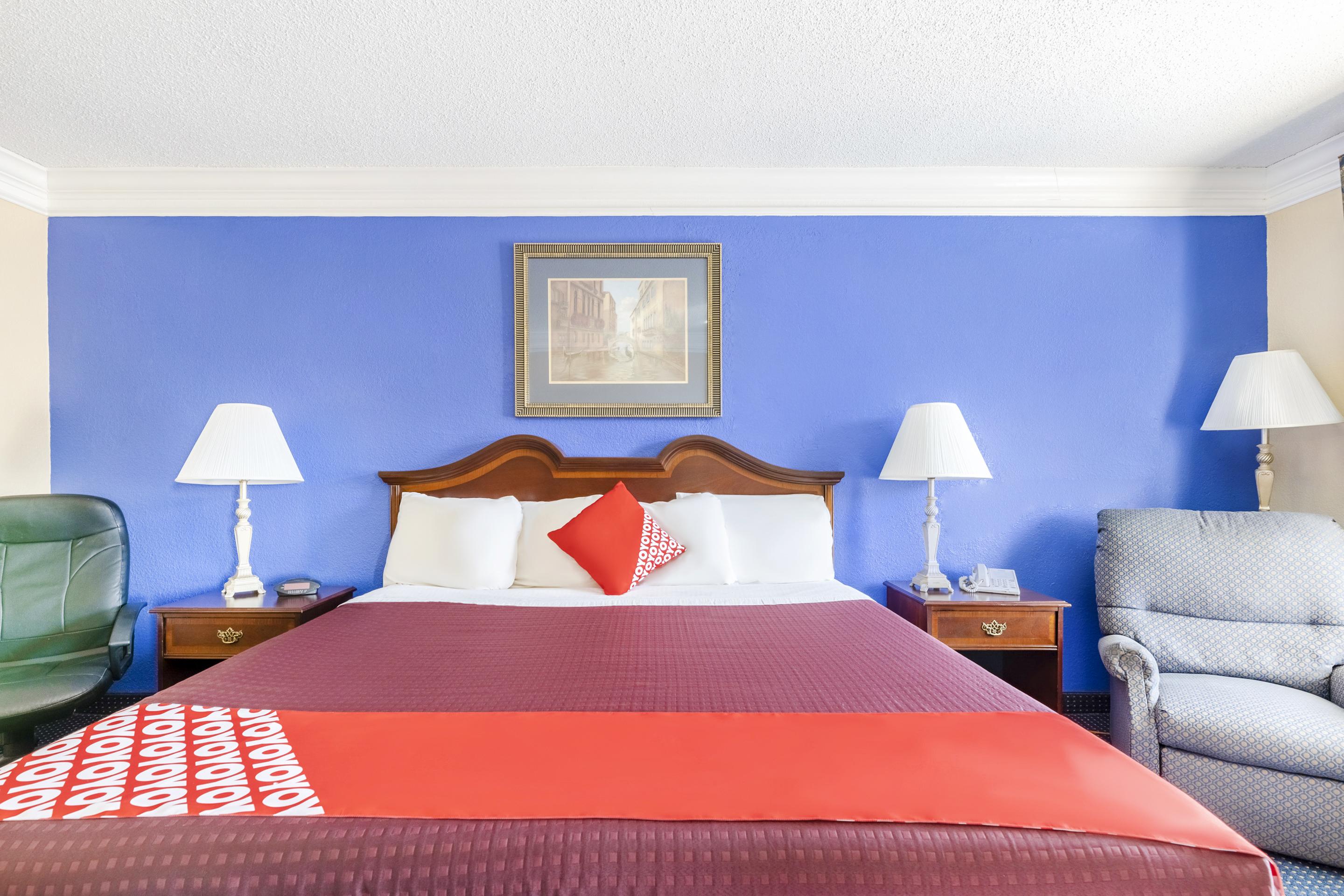 Oyo Hotel Rome Ga Historic District Bagian luar foto