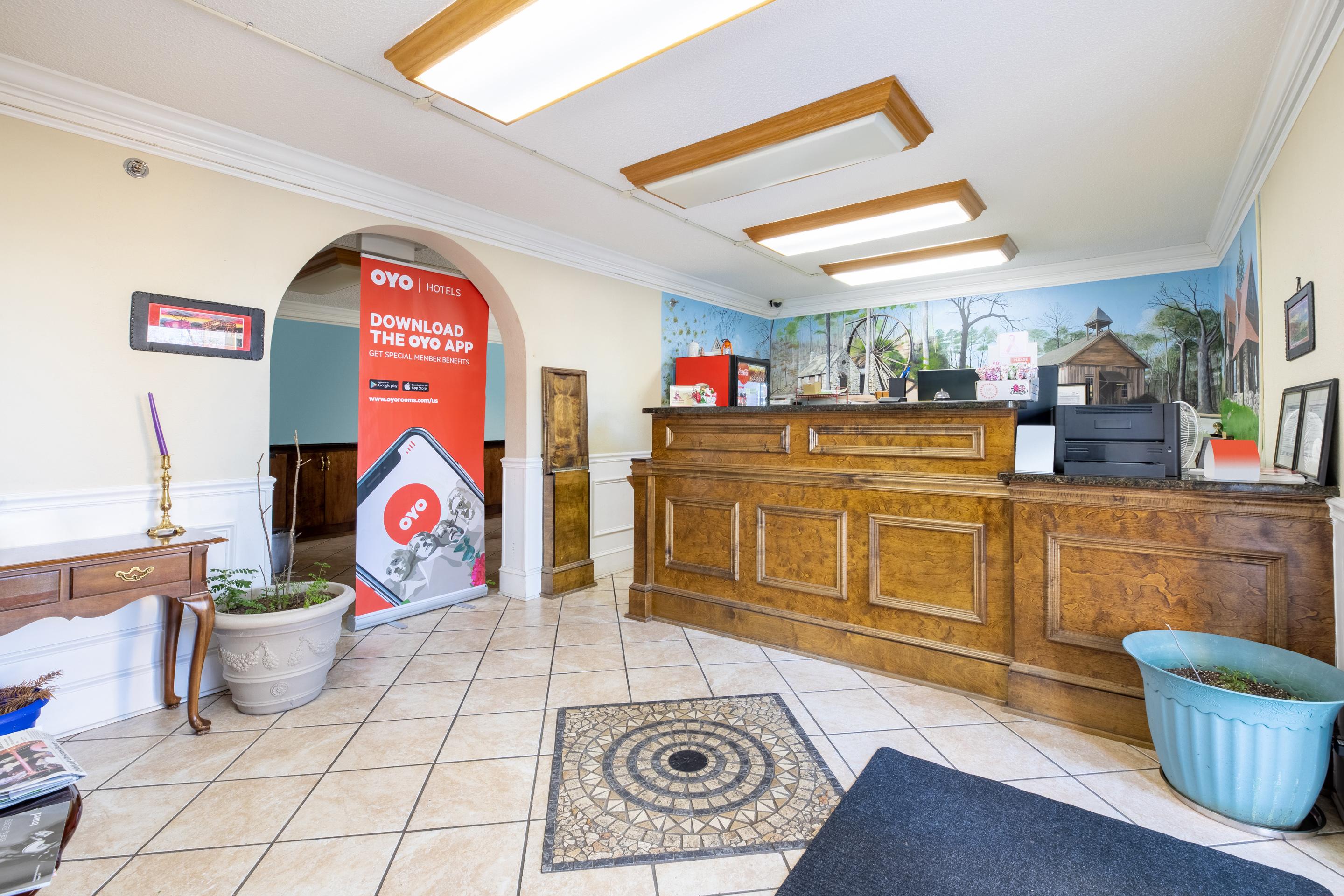 Oyo Hotel Rome Ga Historic District Bagian luar foto