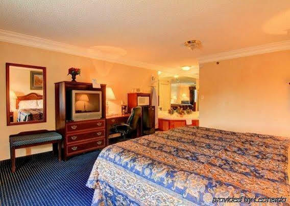 Oyo Hotel Rome Ga Historic District Bagian luar foto