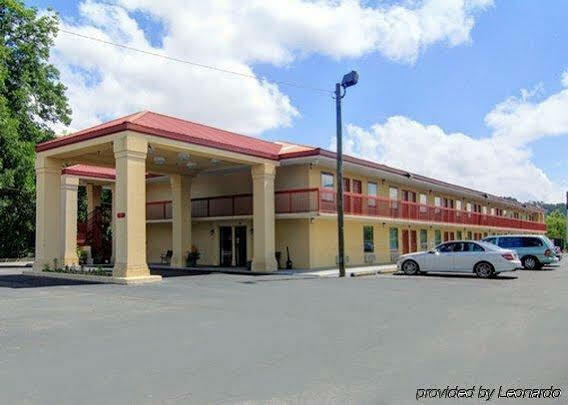Oyo Hotel Rome Ga Historic District Bagian luar foto